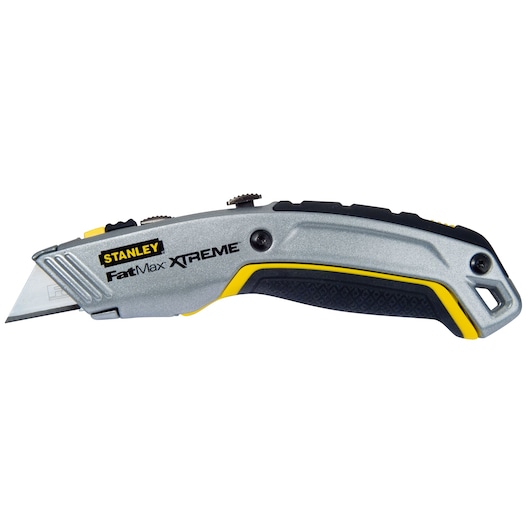 STANLEY 0-10-789 utility knife, FatMax Xtreme model, silver and black handle, left side product angle.
