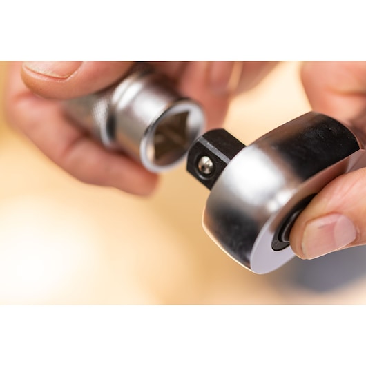 STANLEY FMMT17222-0 ratchet with socket, close-up photo, tool photography category.
